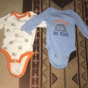 Living on the “hedge” onesie set size 0-3